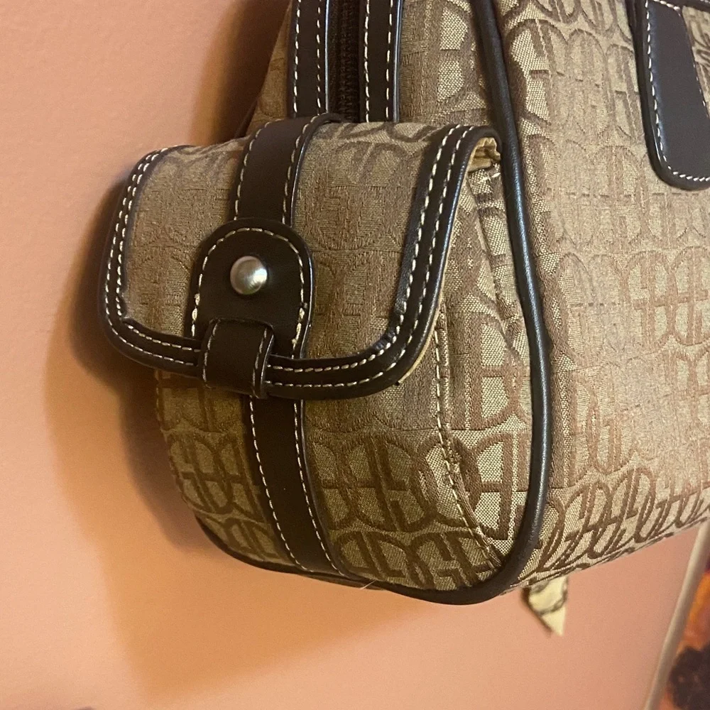 Giani Bernini Brown Shoulder Bag with Cream Accents